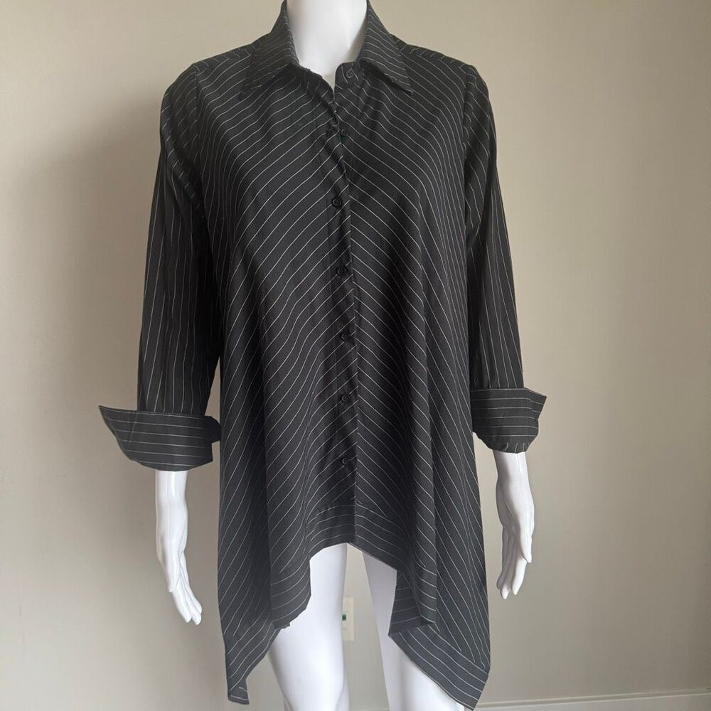 Comfy USA Pinstriped Asymmetrical Button Up Size S
